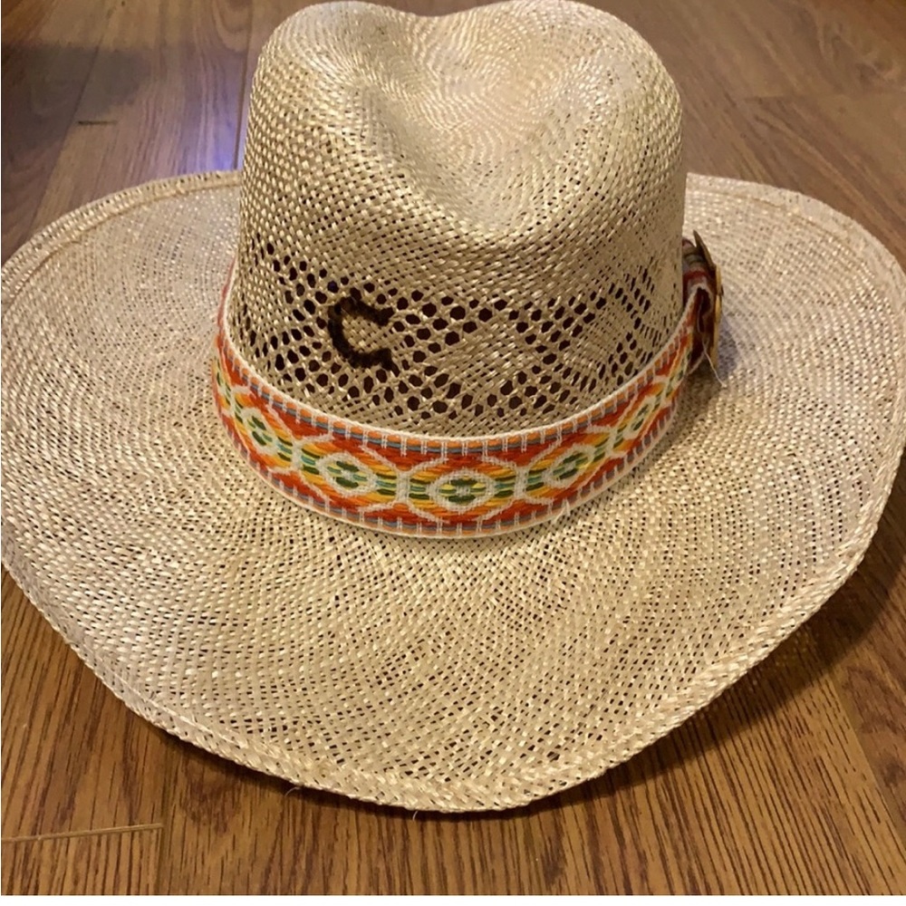 Charlie 1 horse heartbreaker hat